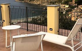 Fiordarancio Room Rental